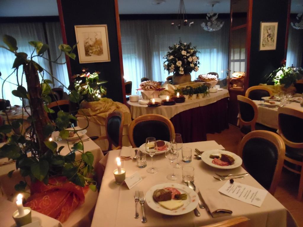 Hotel Auronzo Auronzo di Cadore Buitenkant foto